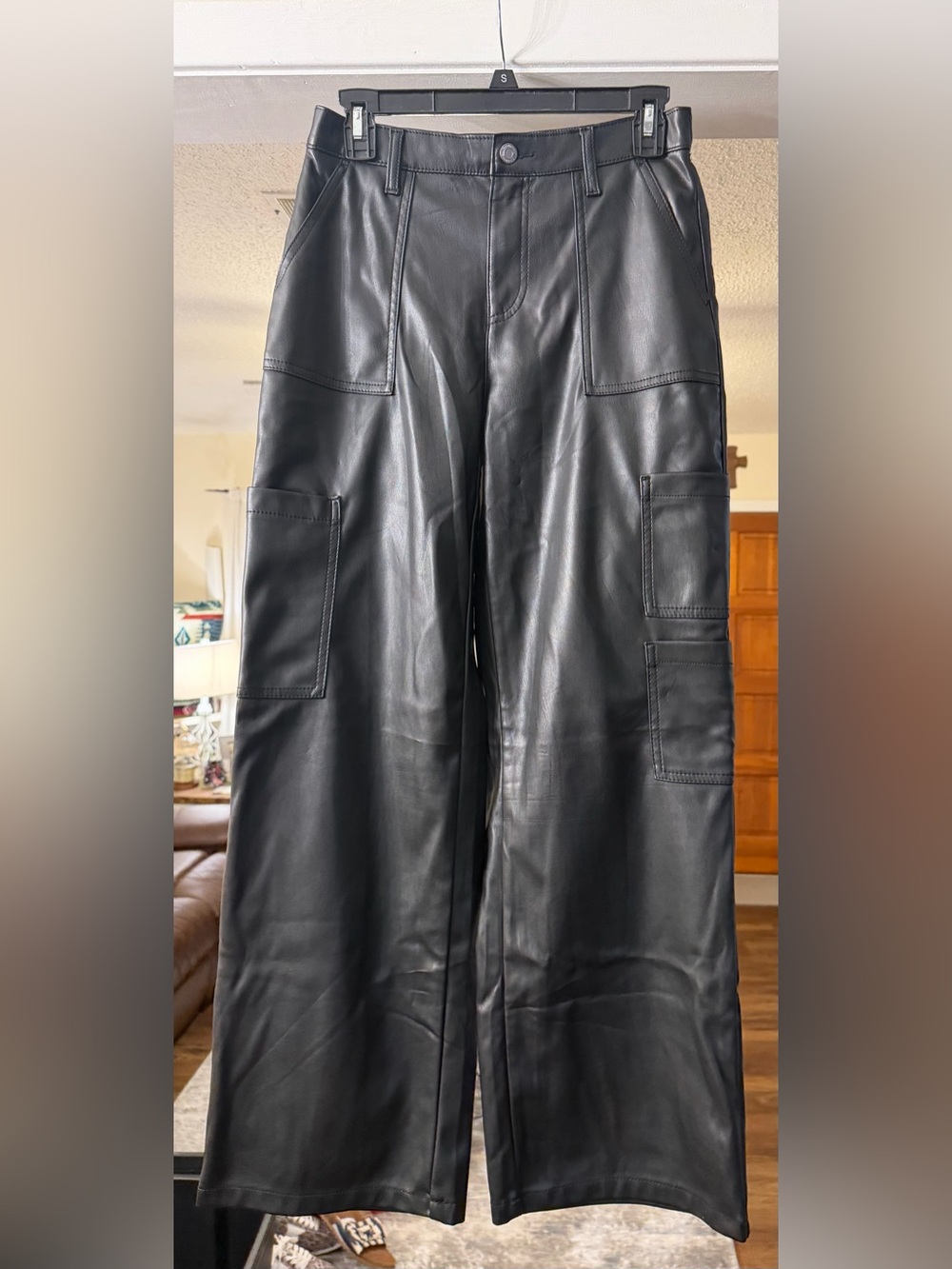 No Boundaries Black Faux Leather Wide Leg Cargo Pants – Size XSmall